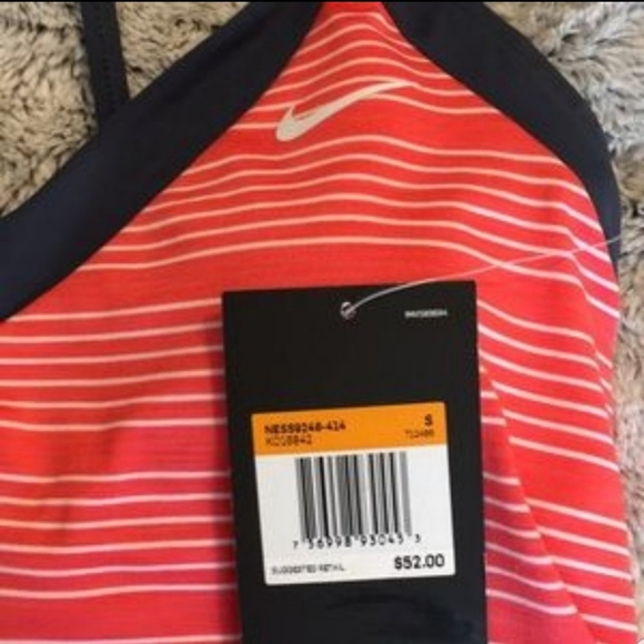 Sporty Women's Nike Tankini Vneck Top - Picture 4 of 8